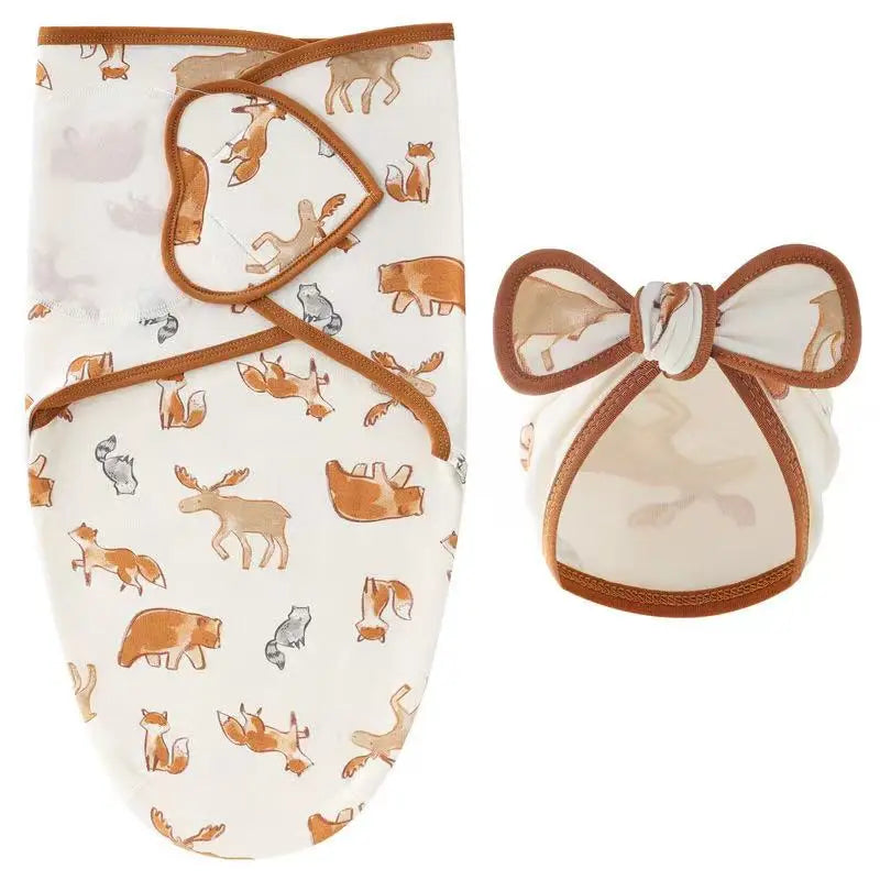 Nid d’ange bébé léger blanc motif animaux de la forêt avec bonnet assorti, tissu respirant idéal pour l’été et les températures chaudes