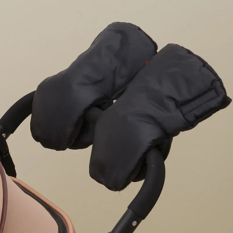 Manchons de poussette hiver noirs doublés polaire fixés sur guidon pour protéger les mains du froidSelect 77 more words to run Humanizer.