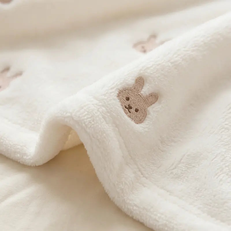 Couverture Bébé Polaire Douce – Motif Lapin